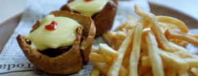 Muffin Tin Cheeseburgers