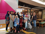 Menulis Kisah Perjalanan Keluarga
