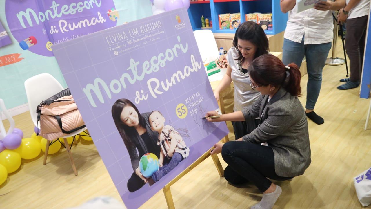 Montessori Di Rumah 55 Kegiatan Stimulasi Bayi The Urban Mama