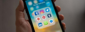 Tips Hadapi Mompetition di Media Sosial dengan Bijak