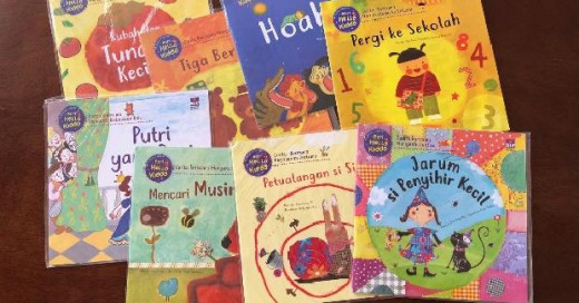 Menambah Kosakata Dengan Buku Seri Hello Kiddo