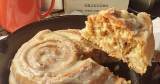 Giant Cinnamon Roll Cake