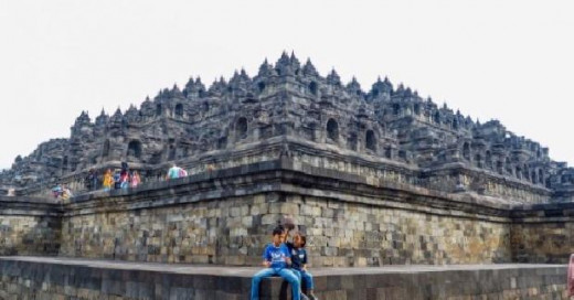 Wisata ke Candi Borobudur dan Museum Samudra Raksa