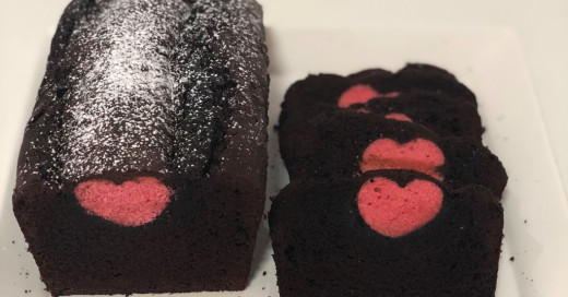Valentine’s Day Peek-A-Boo Pound Cake